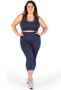 Plus Size Sports Bra - Triple-layer Support Racer & High Waist 3/4 Capri Leggings