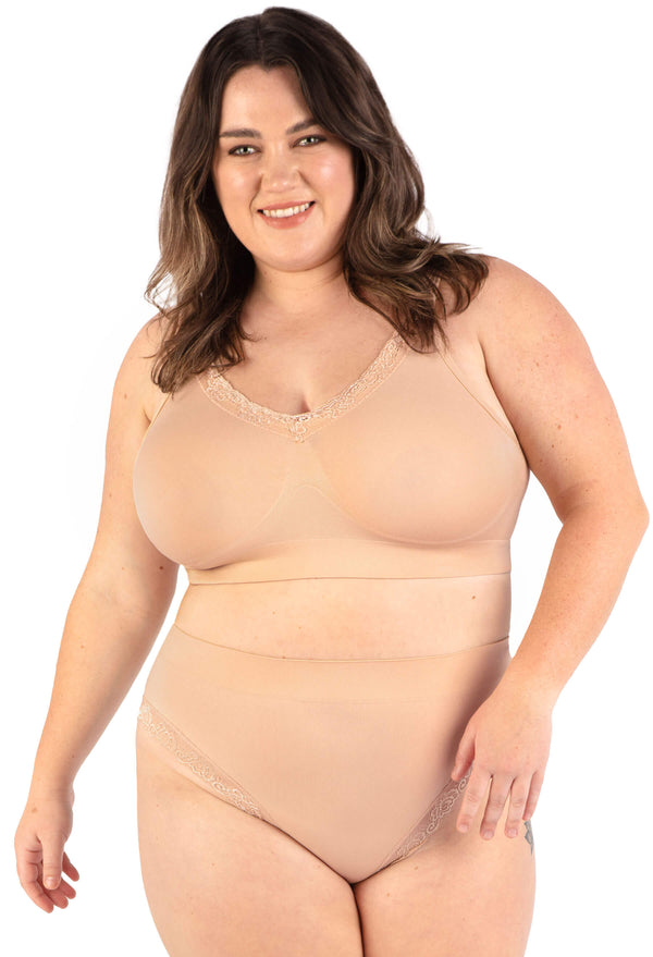 Lightweight Wire Free Bra and Lace High Cut Set