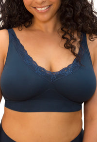 3 Pack Full Bust Wire Free Minimizer Bra + 3x4 Hook Bra Extender Set